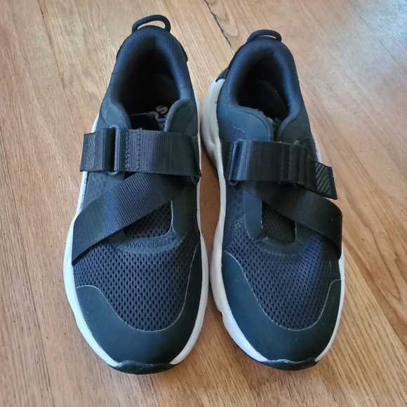 Sorel Womans Kinetic Rnegd Strap Athletic Sneakers, Size 8 - Picture 2 of 8